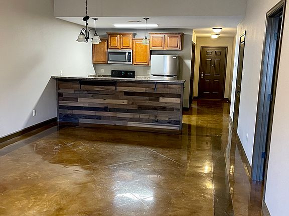 3rd image of 513 South St #1