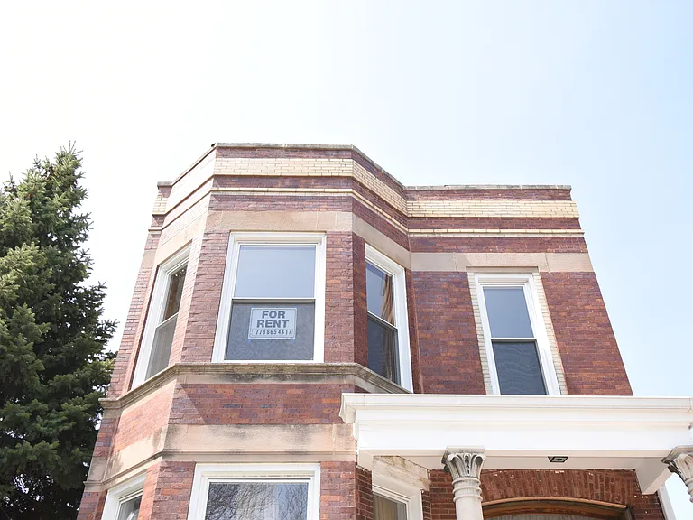 2022 N Lawler Ave #2 — Photo 1