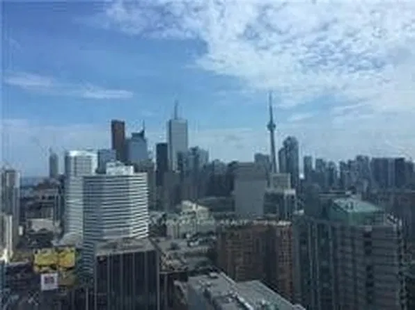 386 Yonge St #3910, Toronto, ON M5B 0A5