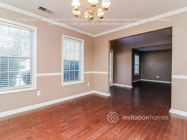 4028 Saint George Walk SW — Photo 9
