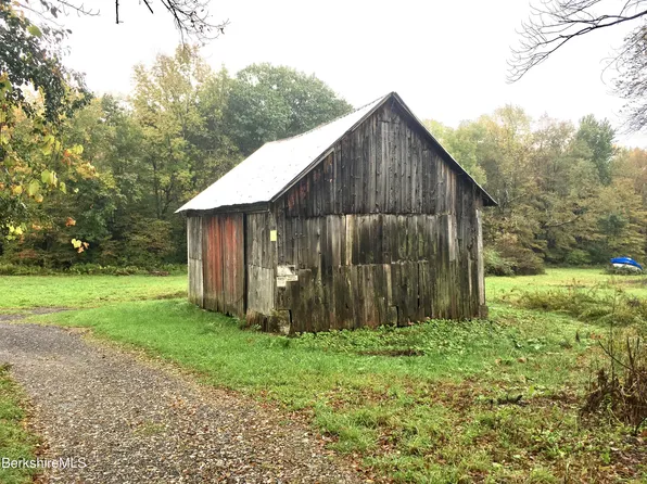 770 Williamstown Rd, Lanesborough, MA 01237