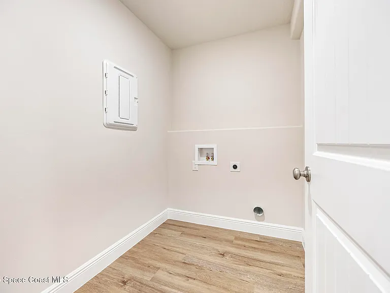 198 Hidden Woods Pl — Photo 26