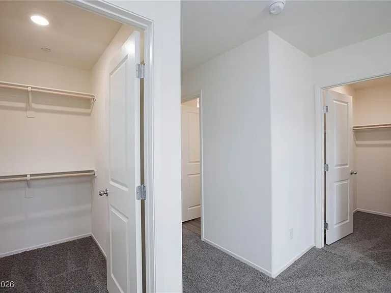 6085 Lily Garden St — Photo 28