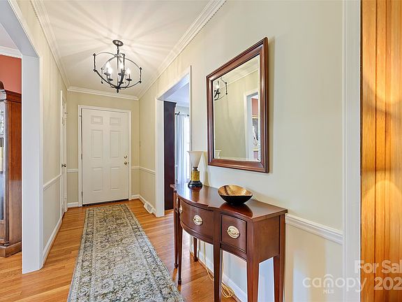 3rd image of 2154 Granada Dr
