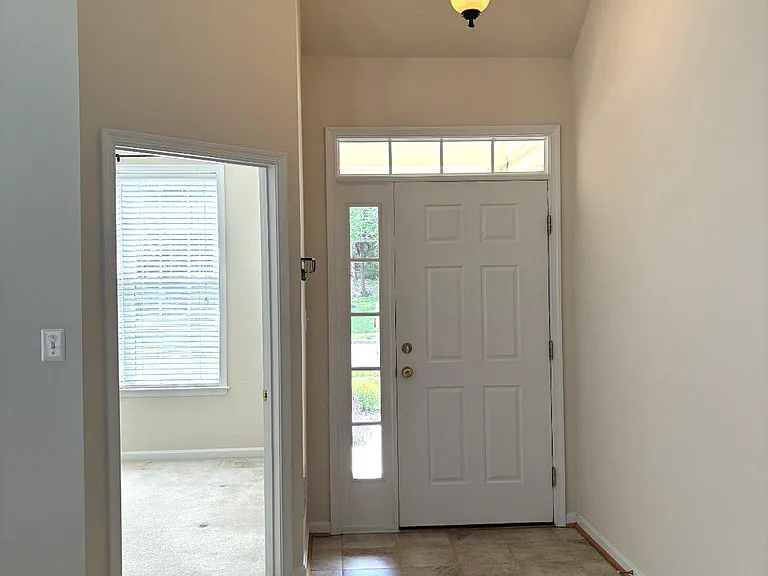 13724 Fieldstone Way — Photo 3