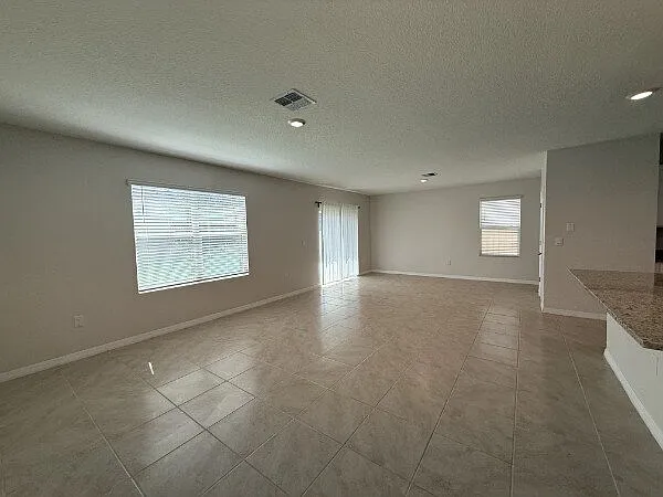 2099 Tay Wes Dr — Photo 2