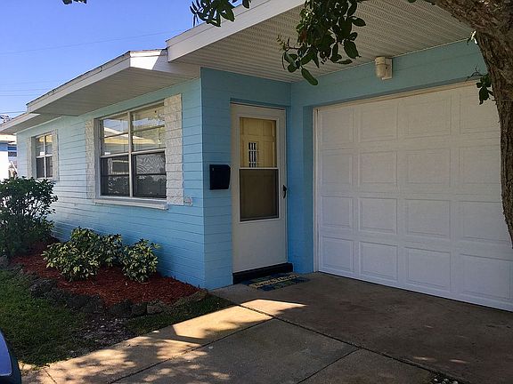 2nd image of 52 Seaview Dr