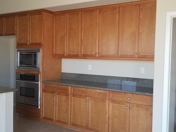 3rd image of 31619 Melvin St