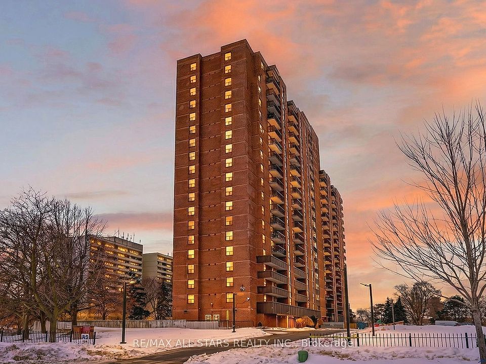 1st image of 90 Ling Rd #501