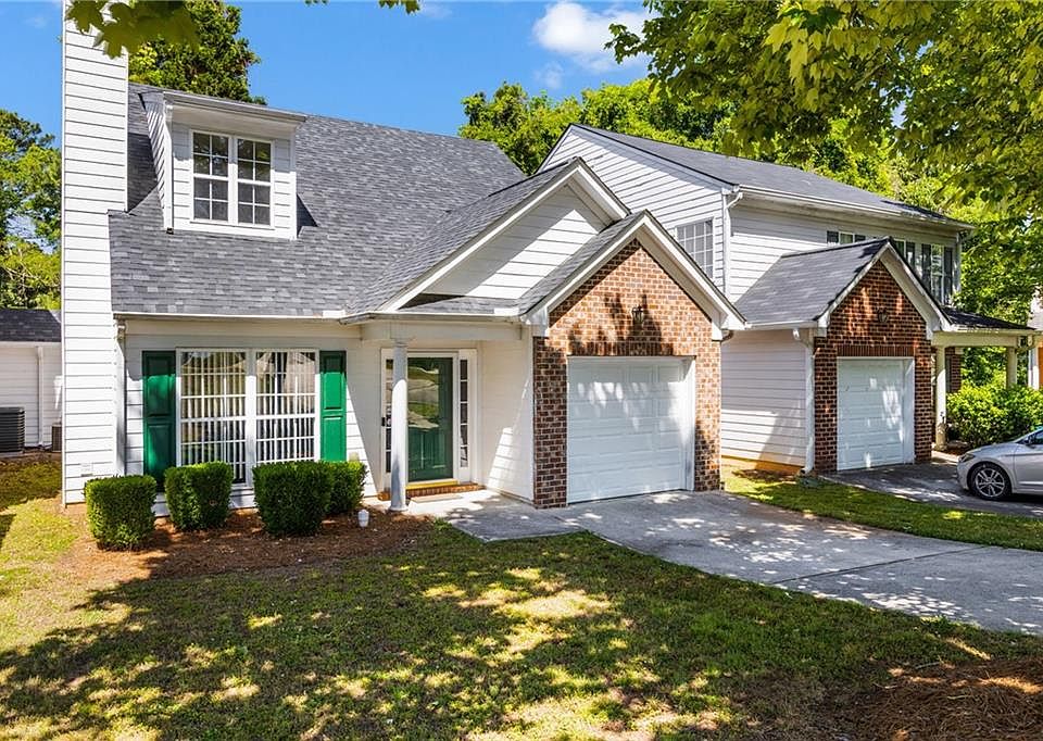 1st image of 565 Carlton Pointe Dr