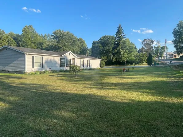 11018 Main St, Clarksburg, OH 43115