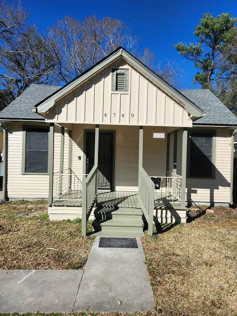 3 bed, 2.0 bath, 1094 sqft, $1,360 — Photo 1