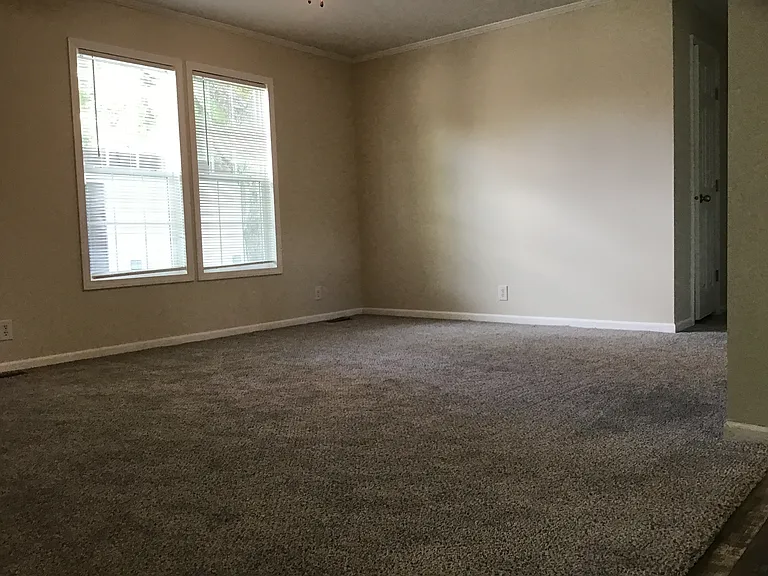 6500 S Division Ave — Photo 14