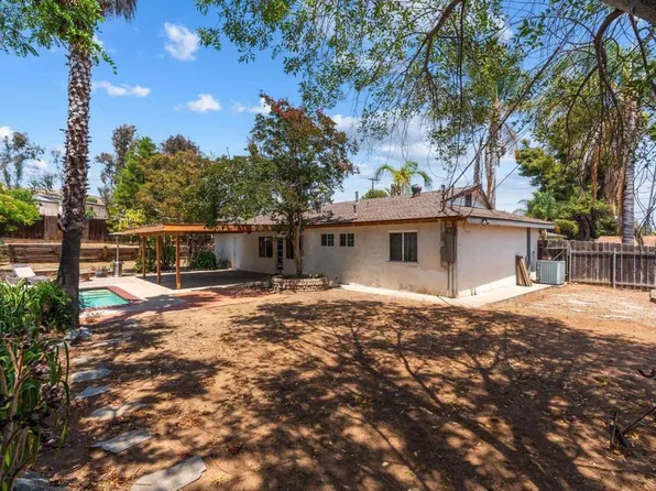 9644 E Hartland Cir, Santee, CA 92071