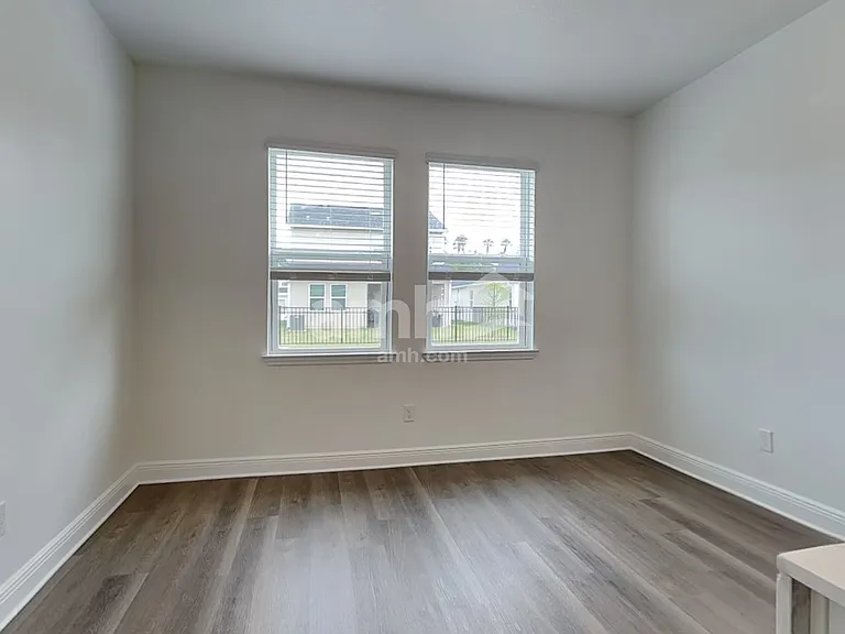 1526 Blue Nile Point — Photo 5