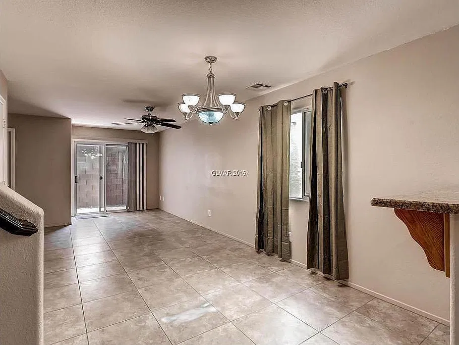 3 bed, 1552 sqft, $1,950 — Photo 4