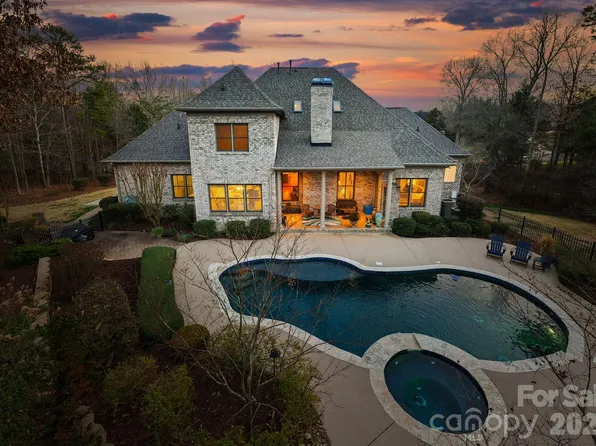 9200 Unbridle Ln, Waxhaw, NC 28173