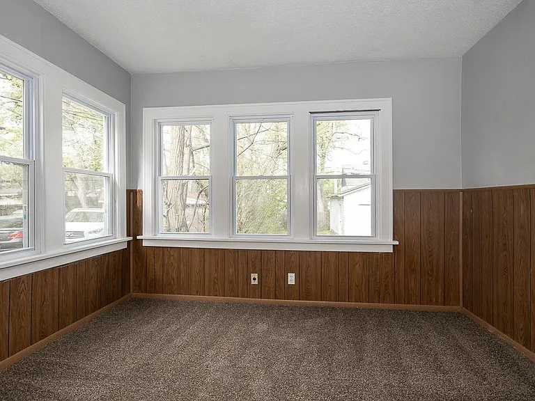 1002 Pembrook Rd — Photo 10