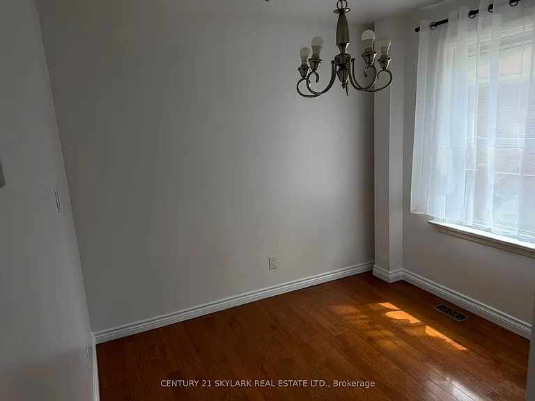 35 Cumberland Dr — Photo 6