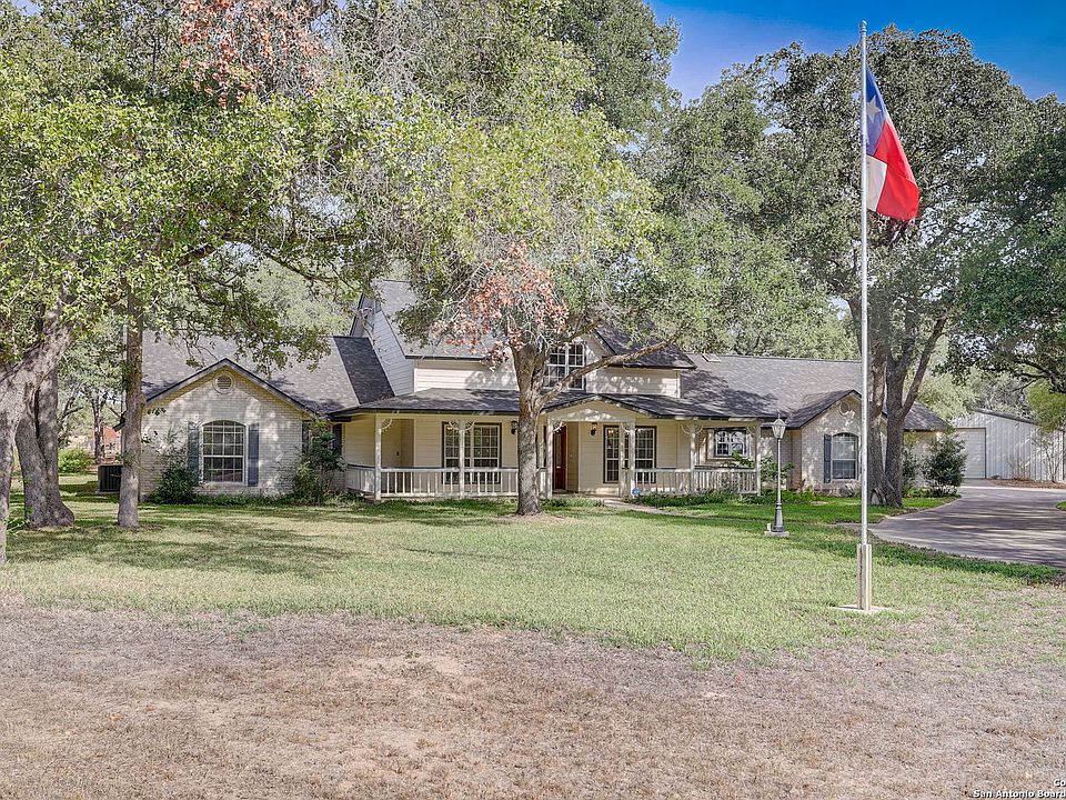 1st image of 185 SHANNON RIDGE DR