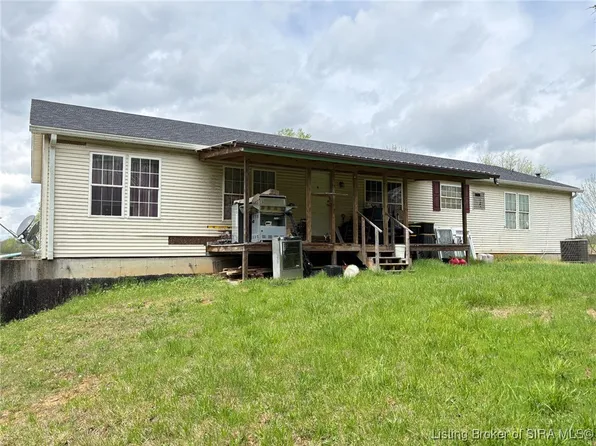 3800 McPhillips Road SE, Elizabeth, IN 47117