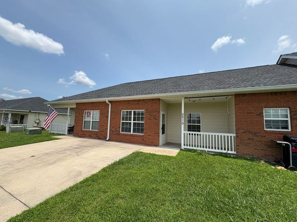 215 Yvon St