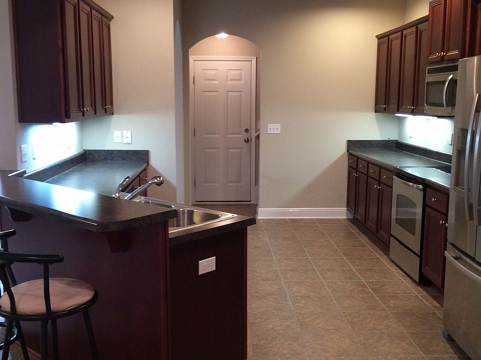 under cabinet lighting