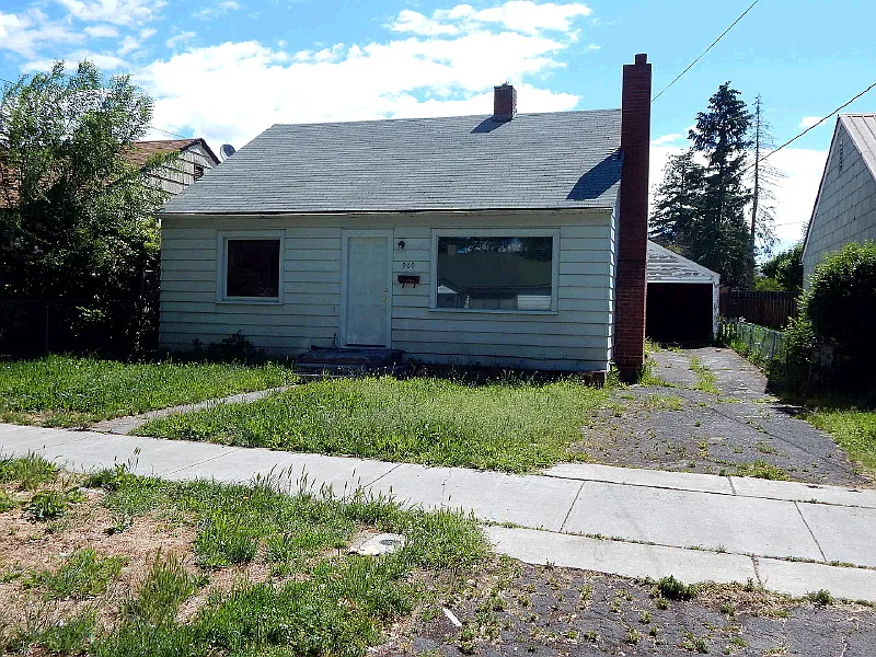 909 Mitchell St photo 1