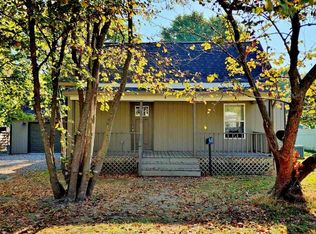 612 S 22nd St, Herrin, IL 62948