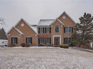 3107 Broadmoor Dr, Center Valley, PA 18034