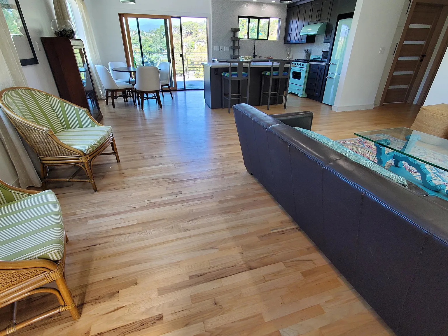 2 bed, 1352 sqft, $4,350 — Photo 3