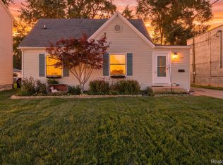 5735 Huron St, Dearborn Heights, MI 48125
