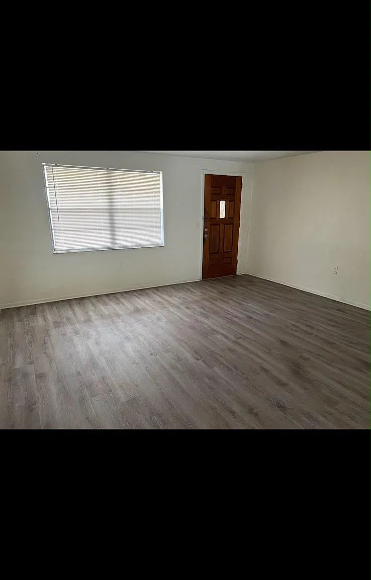 1946 Harpoon Dr — Photo 2