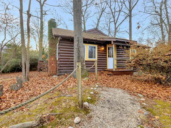 62 Birch Hill Road, Mount Sinai, NY 11766