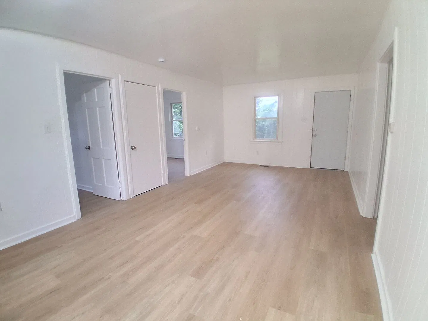 Charming Ranch Home For Rent In Upper Deerfield $1800 — Photo 2
