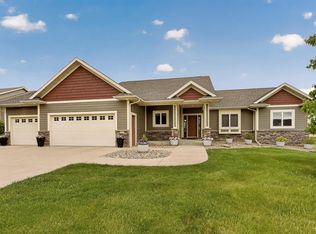 1213 Whispering Hills Dr, Saint Charles, MN 55972