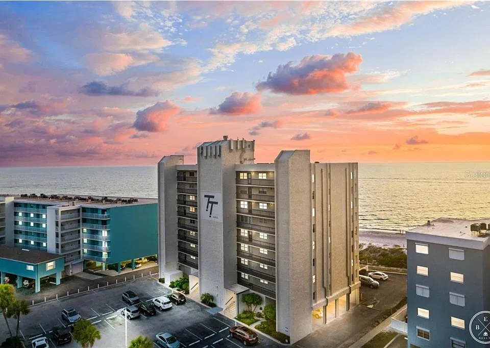 19450 Gulf Blvd #203