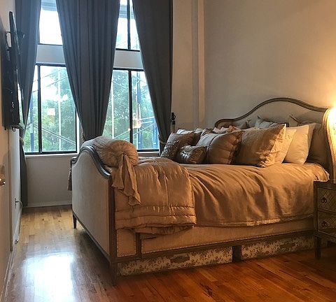 5th image of 421 Hudson St APT 203