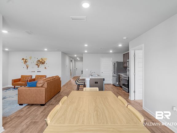 4th image of 224 Burnston Way