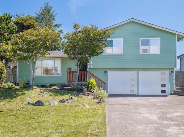 728 NE Benton St, Newport, OR 97365