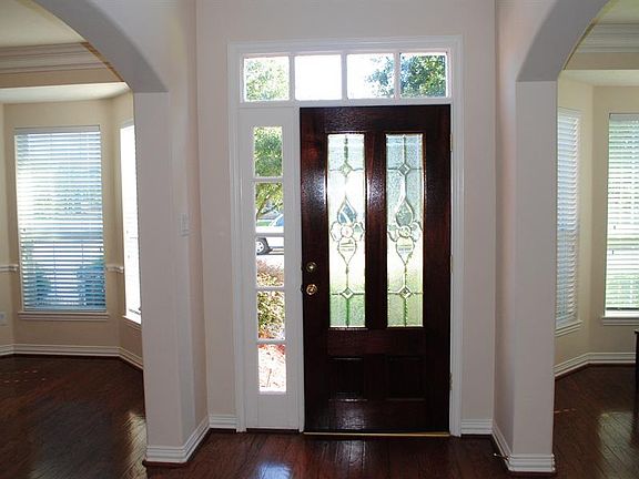 3rd image of 1074 Cayman Bend Ln