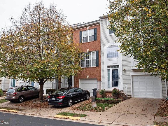 3rd image of 11402 Sunflower Ln