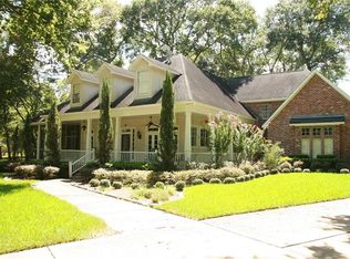 3803 River Forest Dr, Richmond, TX 77406