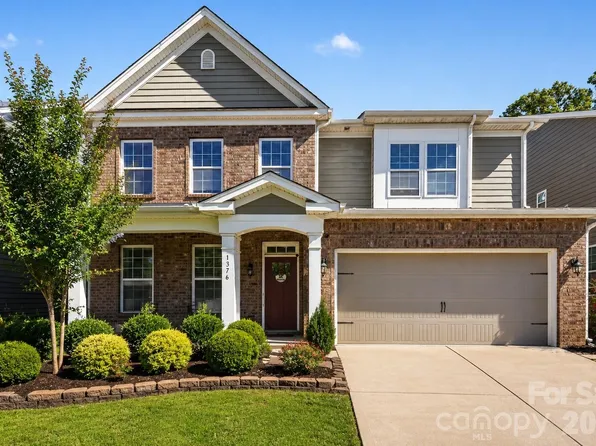 1376 Rainier Dr, Fort Mill, SC 29708