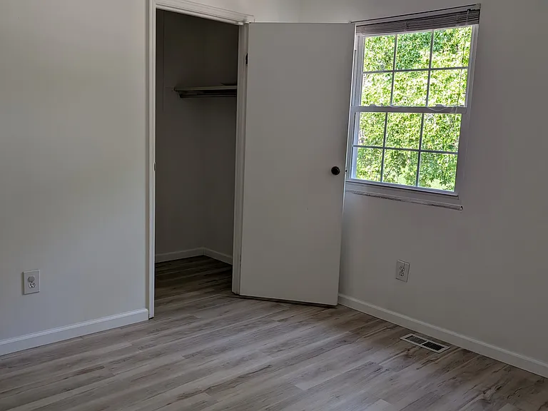 14872 Rutland Cir — Photo 12