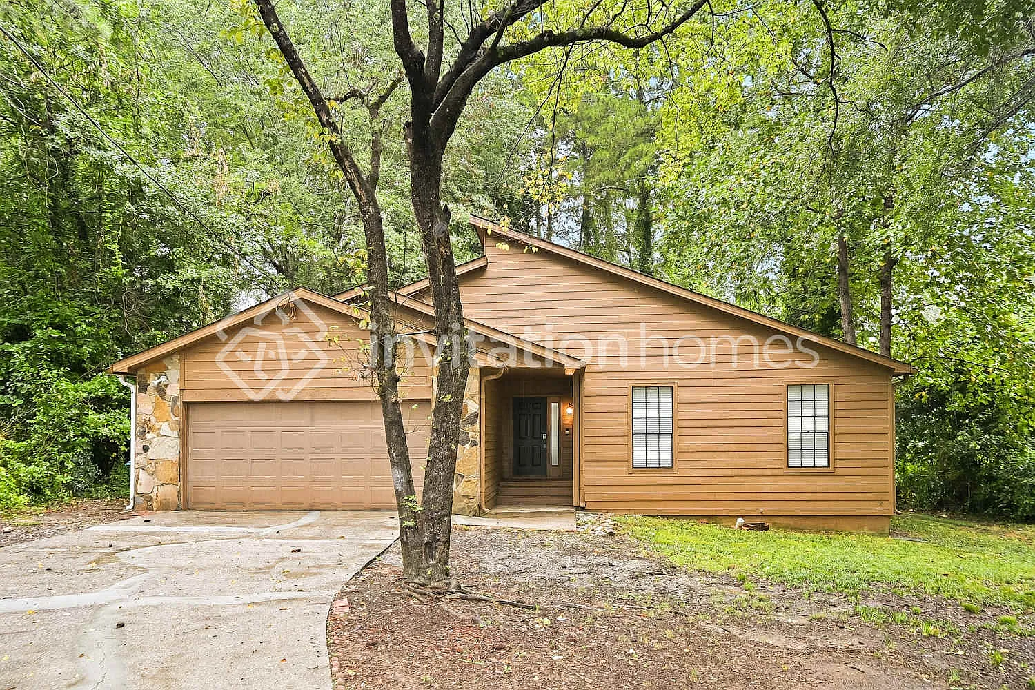2399 Stonebridge Ln Duluth, GA 30096 — Photo 1