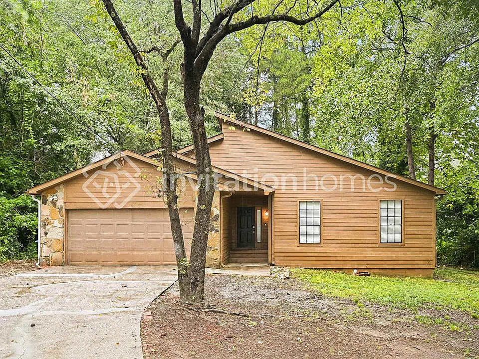 2399 Stonebridge Ln