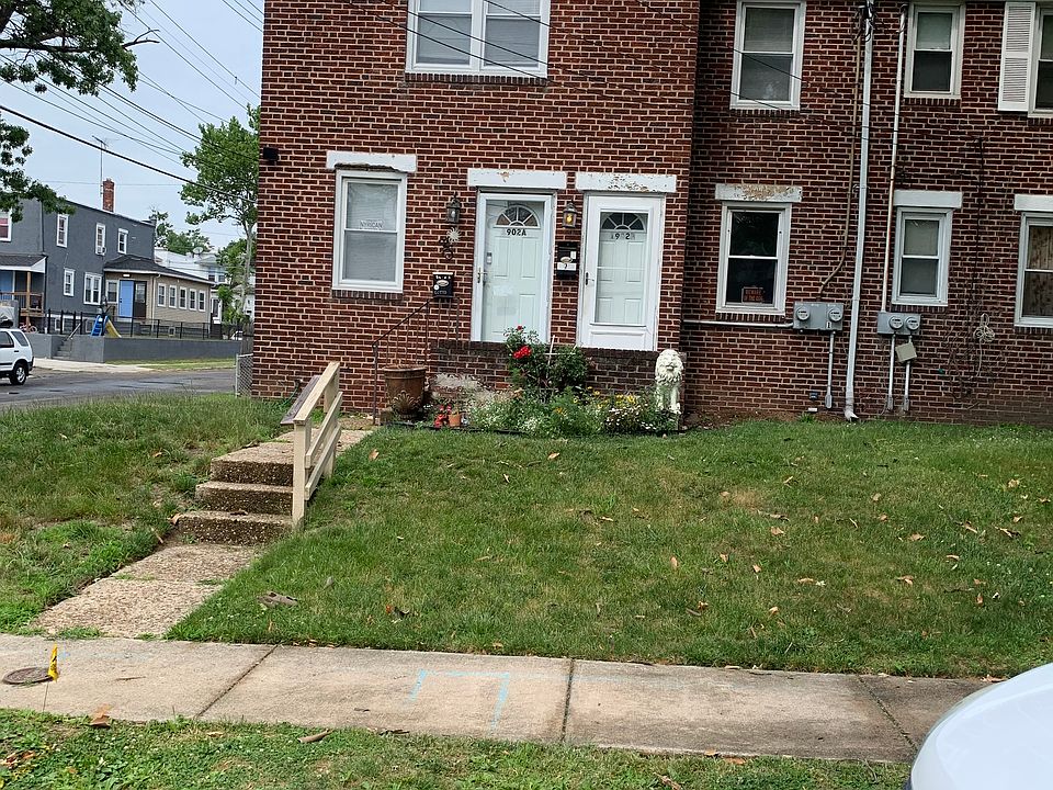 1st image of 1902 44th St Floor 2