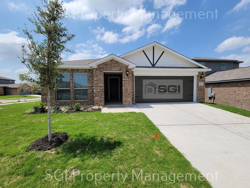1st image of 725 Keeneland Dr