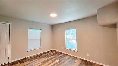 4th image of 1221 Stanford St